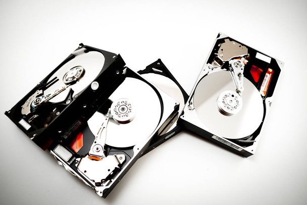 Imagen de la unidad de disco duro descompuesta
 - Foto, imagen