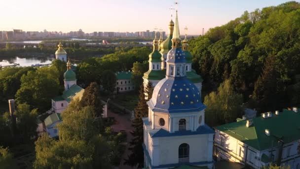 Κίεβο, Μονή Vydubitsky του Αγίου Μιχαήλ και ποταμός Dnepr - Πλάνα, βίντεο