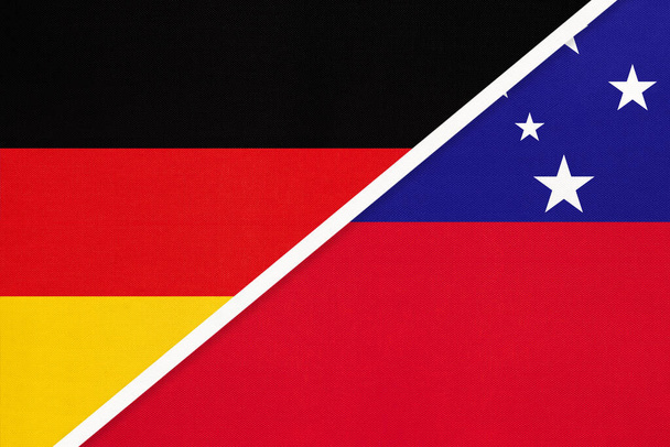 Ομοσπονδιακή Δημοκρατία της Γερμανίας και Σαμόα, σύμβολο δύο εθνικών σημαιών από ύφασμα. Σχέση, εταιρική σχέση και πρωτάθλημα μεταξύ των χωρών της Ευρώπης και της Ωκεανίας. - Φωτογραφία, εικόνα