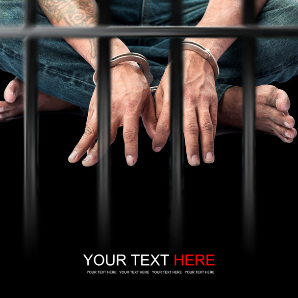 gevangene opgesloten in handboeien - Foto, afbeelding