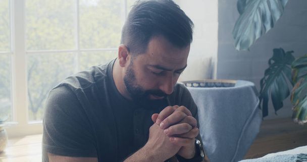 Man praying and murmuring - Foto, immagini