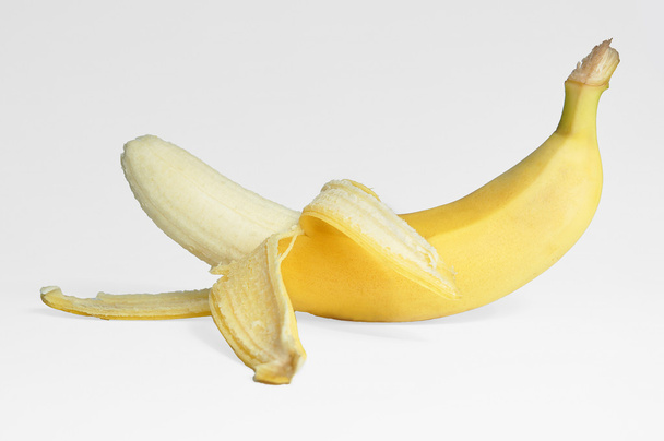 банан на белом фоне - Фото, изображение