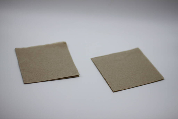 100%再生紙で作られた生態紙ナプキンは、 - 写真・画像
