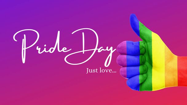 Постер, фон для знамена, пов'язаного з Днем Гордості. Концепція LGBTQ. Роздумуйте про День Гордості з текстом, в якому йдеться лише про любов. Концепція гомосексуальної рівності. Людська рука з райдужним кольором. Копіювальний простір - Фото, зображення