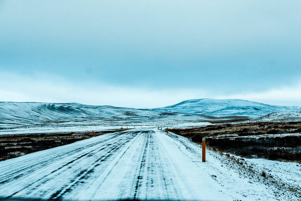 Na drodze numer jeden przez Wyżyny Islandii - Zdjęcie, obraz