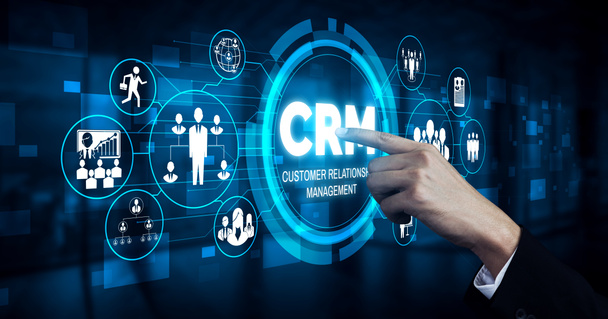 CRM Customer Relationship Management для концепции маркетинговой системы продаж бизнеса представлен в футуристическом графическом интерфейсе сервисного приложения для поддержки анализа базы данных CRM. - Фото, изображение