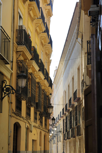 Beautiful old buildings in Valencia, Spain. Interesting architecture details. Siesta. No people. - Foto, Bild