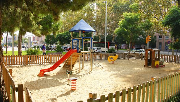 Parco giochi per bambini
 - Foto, immagini