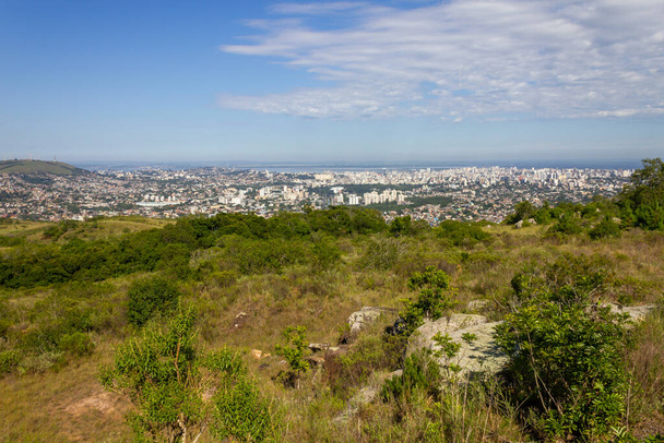 Porto Alegre kaupunki alkaen Morro Santana vuori, Rio Grande do Sul, Brasilia - Valokuva, kuva