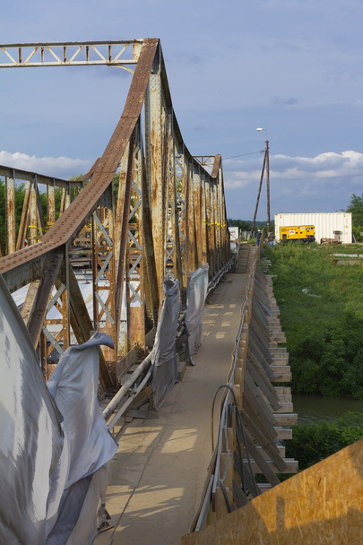 Ferrugem na ponte velha
 - Foto, Imagem
