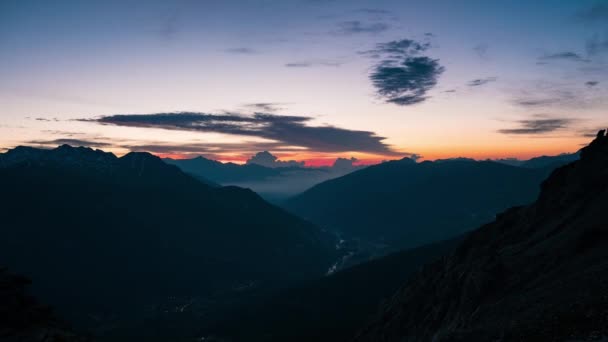 πανόραμα για Susa Valley Valle di Susa δραματική εναέρια άποψη κατά την ανατολή του ηλίου, Ιταλία - Πλάνα, βίντεο