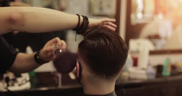 Barbershop in new conditions. Haircut in a beauty salon.  - Video, Çekim