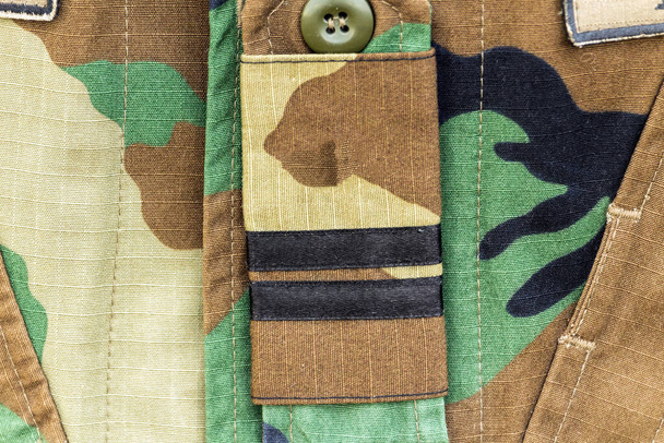 Воинское звание младшего сержанта новой модели на груди солдата
 - Фото, изображение