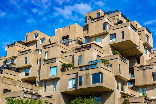 MONTREAL, CANADA - APRIL 2, 2020: Habitat 67 is a housing complex in Montreal in a sunny day, Quebec, Canada - Fotoğraf, Görsel