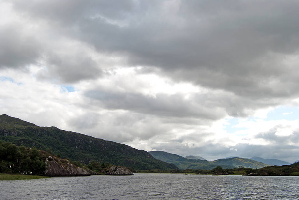 Lago no Parque Nacional de Killarney, na Irlanda - Foto, Imagem