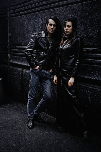young couple posing on the street - Foto, Imagem