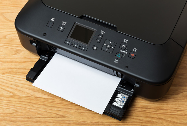 Impressora doméstica e papel
 - Foto, Imagem
