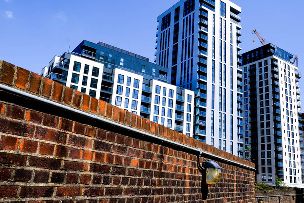 Новое строительство элитных квартир для аренды на юге Лондона
 - Фото, изображение