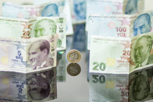 liras turcas y billetes de banco en segundo plano, cierre. - Foto, Imagen