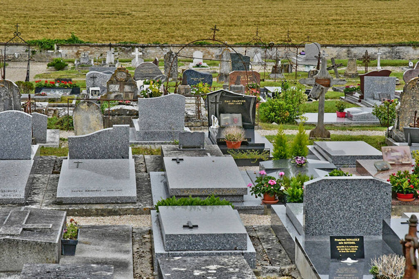 La Roche Guyon; France - july 27 2018 : the cemetery - Fotoğraf, Görsel