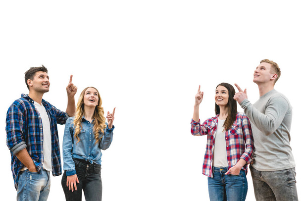 Η χειρονομία των τεσσάρων ευτυχισμένων ανθρώπων στο λευκό φόντο - Φωτογραφία, εικόνα