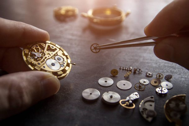 The process of repair of mechanical watches - Fotoğraf, Görsel