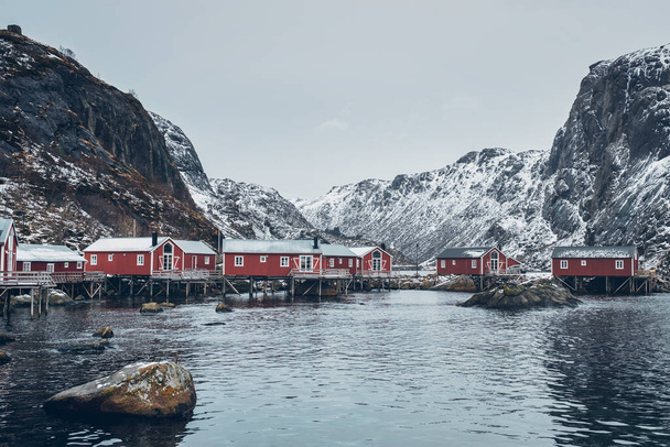 Wioska rybacka Nusfjord w Norwegii - Zdjęcie, obraz