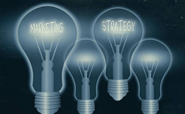 Marketing stratégiát bemutató jegyzet. Üzleti fotó bemutatása cselekvési terv célja, hogy támogassa és értékesítse a termék. - Fotó, kép