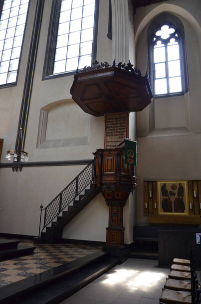 Interior da Igreja da Universidade de Marburgo
 - Foto, Imagem
