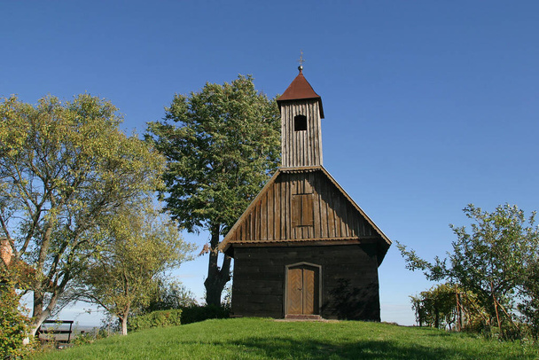 Pyhän Bartolomeuksen kappeli Letovanski Vrh, Kroatia - Valokuva, kuva