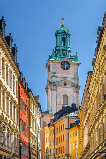Kościół św. Mikołaja to najstarszy kościół w Gamla Stan, stare miasto w centrum Sztokholmu, Szwecja - Zdjęcie, obraz