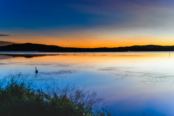 Hellävarainen Sunrise Waterscape Woy Woy Waterfront keskusrannikolla, NSW, Australia. - Valokuva, kuva