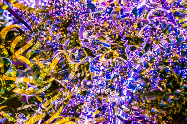 Разноцветные металлические стружки абстрактный красочный фон
 - Фото, изображение