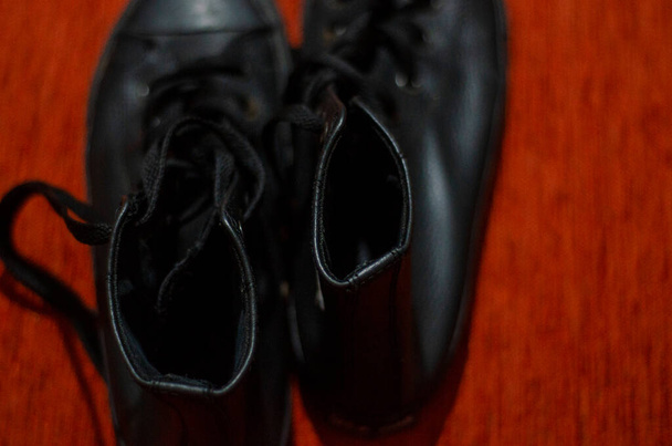 Oud zwart leer Stijlvolle schoenen, Vintage, Mode - Foto, afbeelding