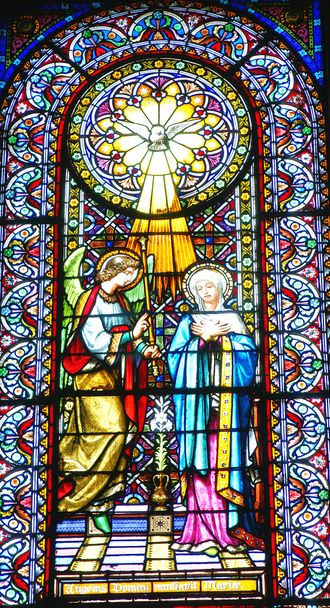 скляні вікна та прикрашені всередині базиліки Марії Монтсеррат - Фото, зображення