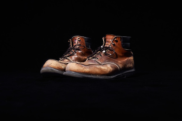 oude schoenen - Foto, afbeelding