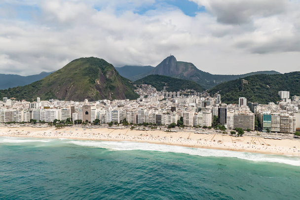 Praia de Copacabana no Rio de Janeiro, Brasil
 - Foto, Imagem