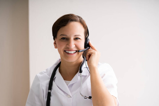 Call Center Medical Service. Happy Doctor On Phone - Zdjęcie, obraz