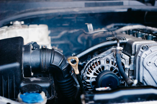 car in-line engine repair, disassembled motor, close view - Foto, immagini