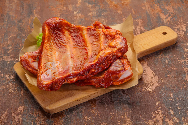 Costillas de cerdo marinadas crudas listas para cocinar - Foto, Imagen