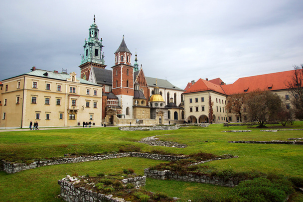 Cathédrale Wawel sur la colline Wawel à Cracovie (Cracovie
) - Photo, image