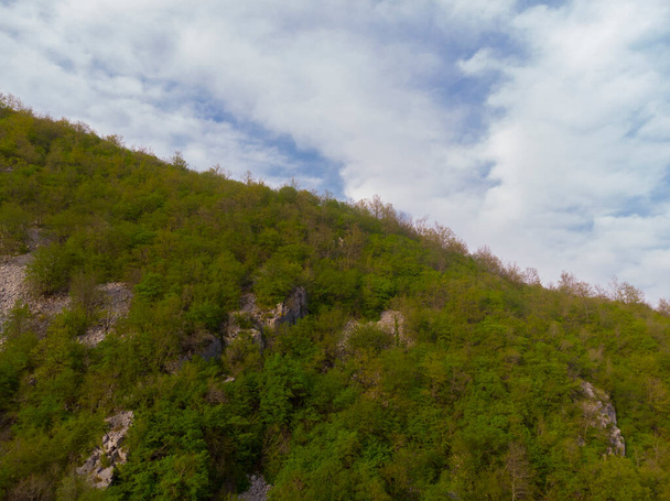 ボスニアのStrbacki北京の滝｜Una National Park - 写真・画像