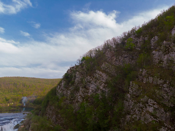 Strbacki buk waterval in Bosnie Nationaal Park Una - Foto, afbeelding