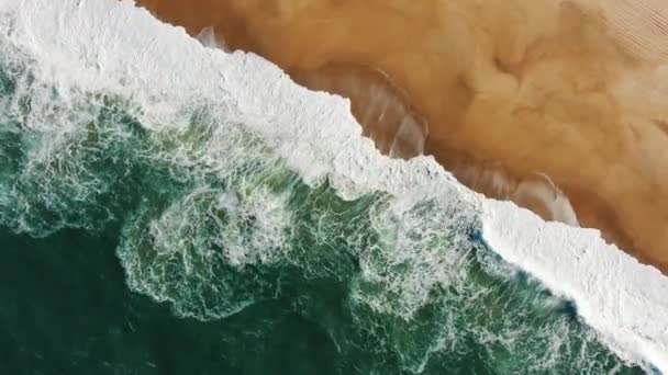 atraente vista superior do mar turquesa praia de areia de lavagem
 - Filmagem, Vídeo