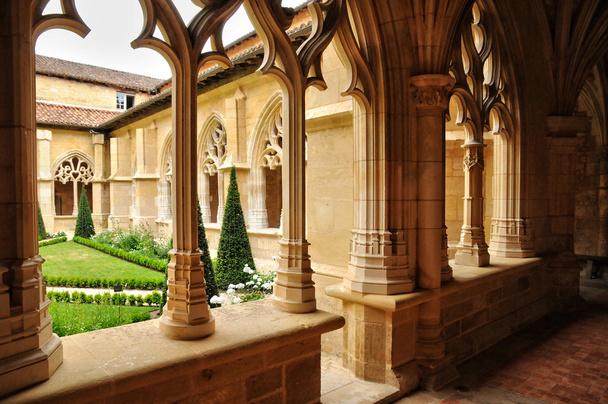 Ranska, Cadouinin luostari Perigordissa
 - Valokuva, kuva