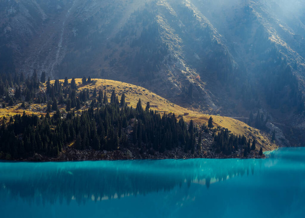 Issyk järvi Almaty kaupunki, Kazakstan - Valokuva, kuva