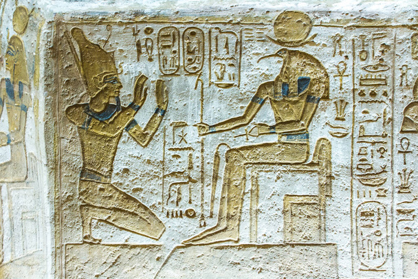 エジプト、アスワンのユネスコ世界遺産アブシンベル寺院. - 写真・画像