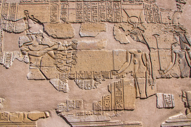 Oude tempel van Kom Ombo, Aswan, Egypte. - Foto, afbeelding