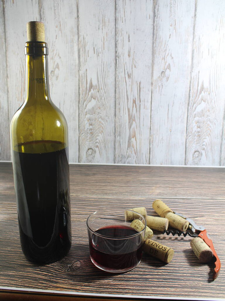 tappo tappo tappo bottiglia di sughero vino bellissimo odore - Foto, immagini
