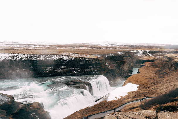 La grande cascade Gullfoss dans le sud de l'Islande, sur l'anneau d'or
. - Photo, image